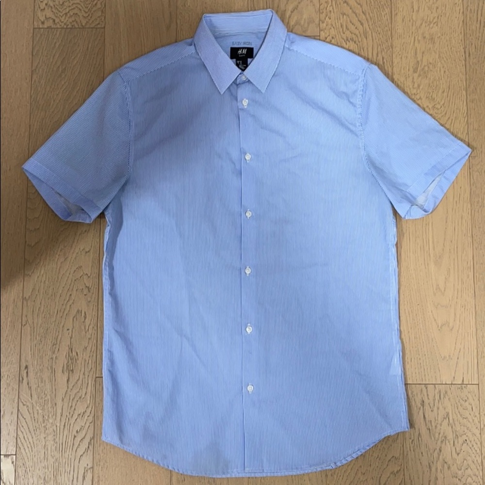 H&M Striped Short Sleeves Button Down (Slim Fit)